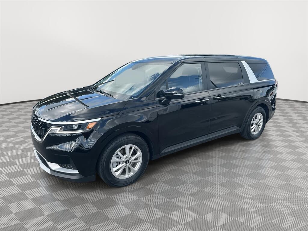 2024 Kia Carnival LX FWD