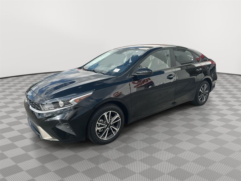 2024 Kia Forte LXS FWD