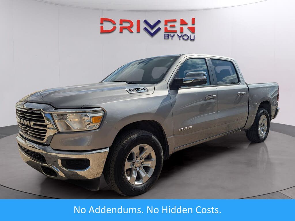 2024 RAM 1500 Laramie Crew Cab 4WD