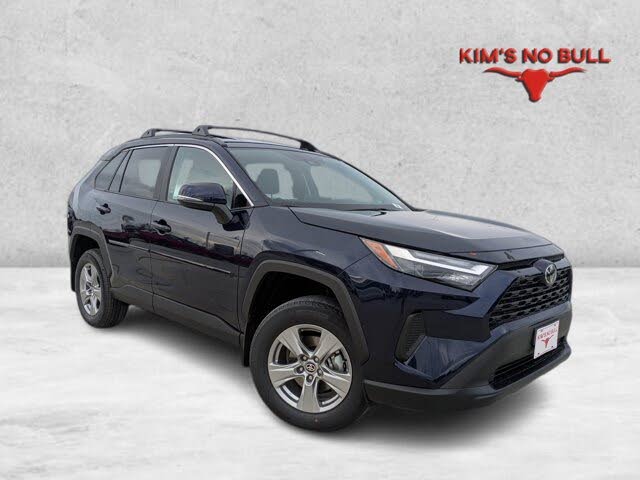 2025 Toyota RAV4 XLE FWD