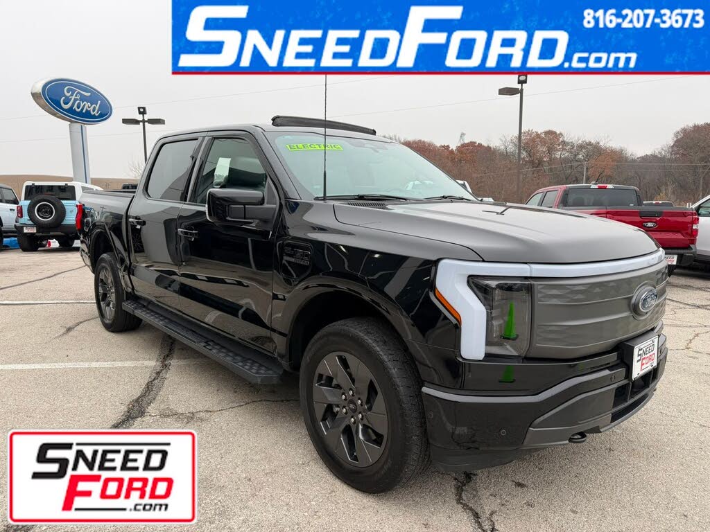 2023 Ford F-150 Lightning Lariat SuperCrew AWD