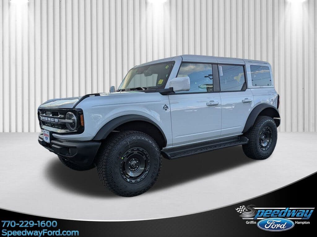 2025 Ford Bronco Outer Banks 4-Door 4WD