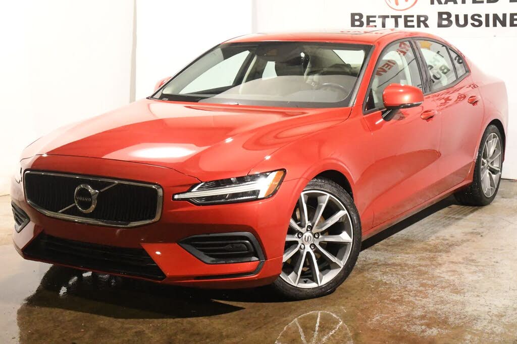 2019 Volvo S60 T5 Momentum FWD