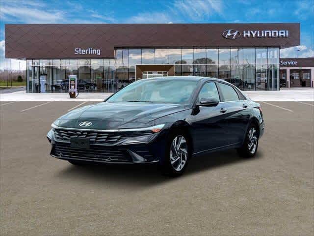 2025 Hyundai Elantra Limited FWD