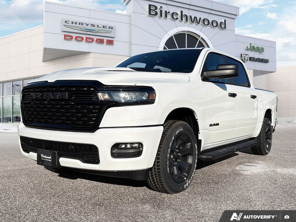 2026 RAM 1500 Express Crew Cab 4WD