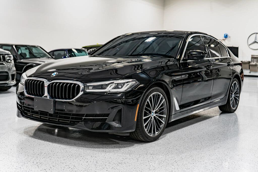 2022 BMW 5 Series 530i RWD
