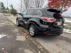 Toyota Highlander XLE AWD