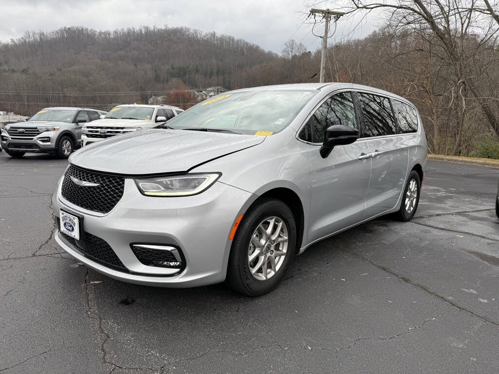 2024 Chrysler Pacifica Touring L FWD