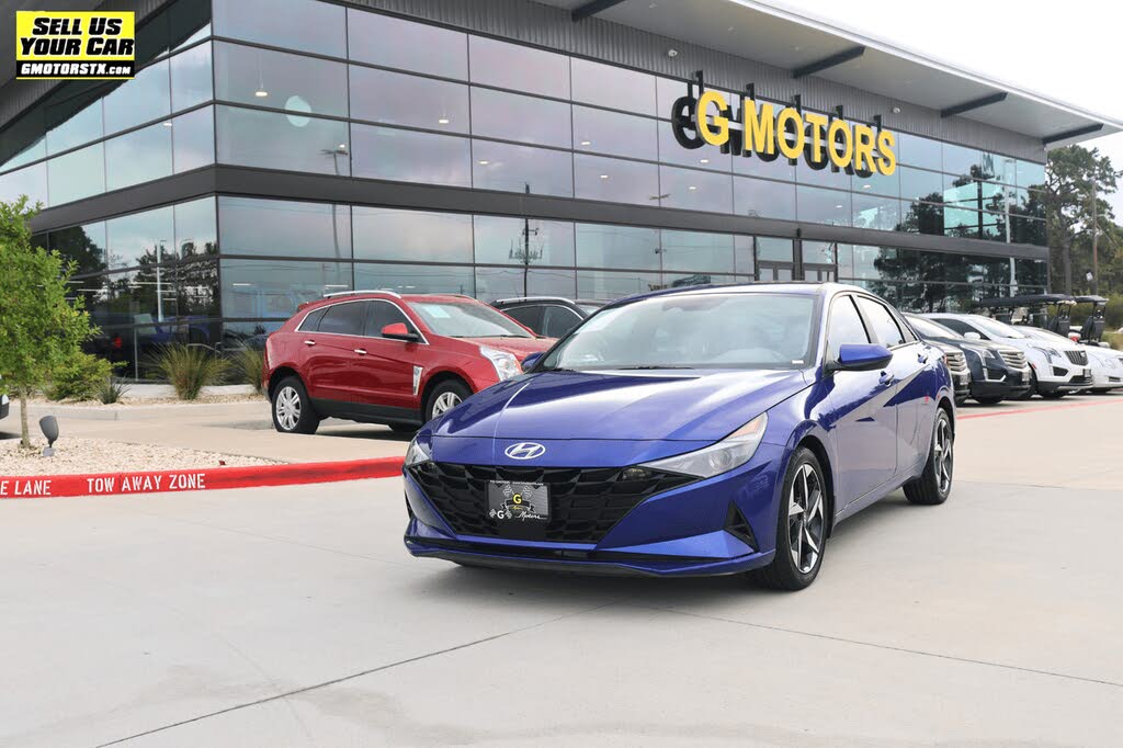 2023 Hyundai Elantra SEL FWD