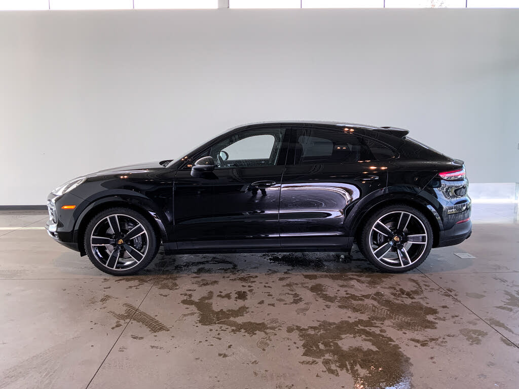 2022 Porsche Cayenne Coupe AWD