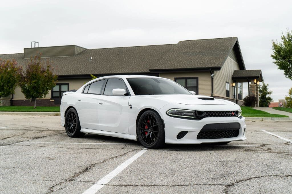 2015 Dodge Charger SRT Hellcat RWD