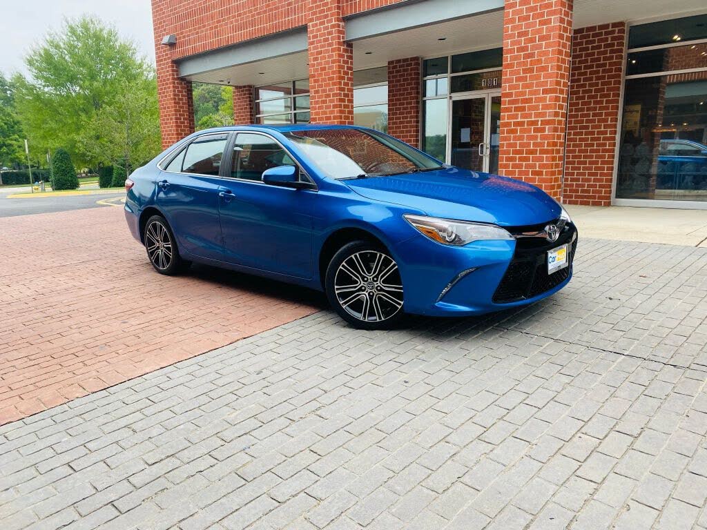 2016 Toyota Camry SE