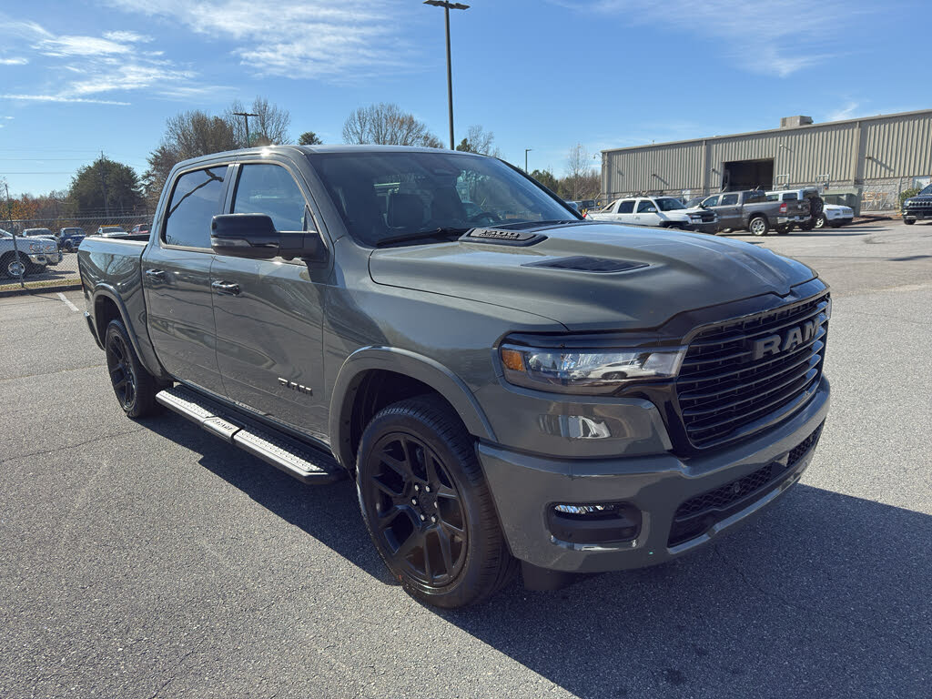 2026 RAM 1500 Laramie Crew Cab 4WD