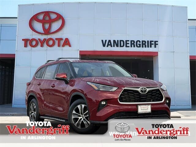 2023 Toyota Highlander XLE FWD