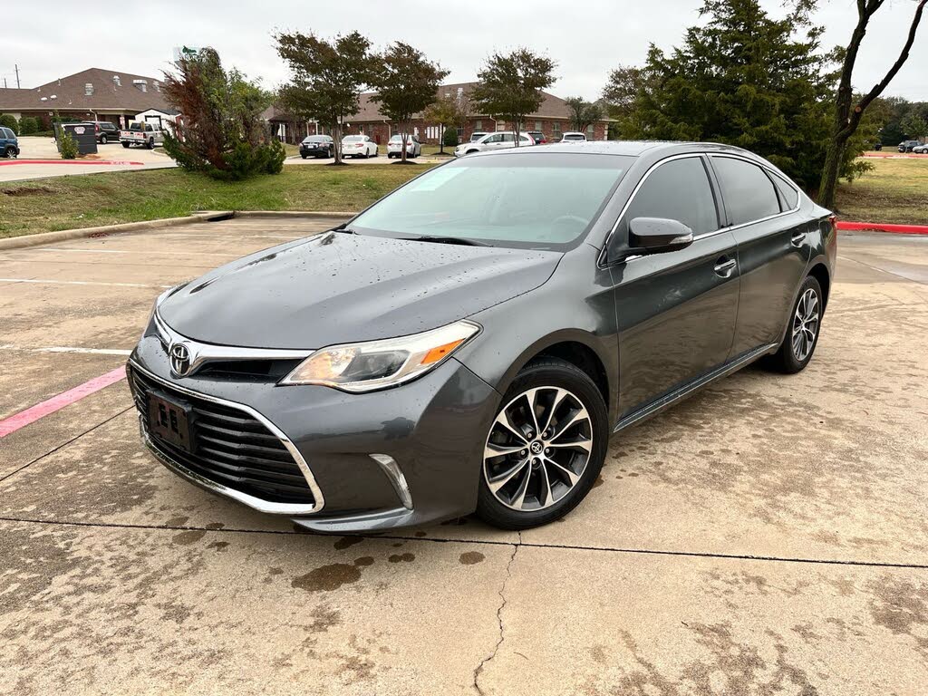 2016 Toyota Avalon XLE