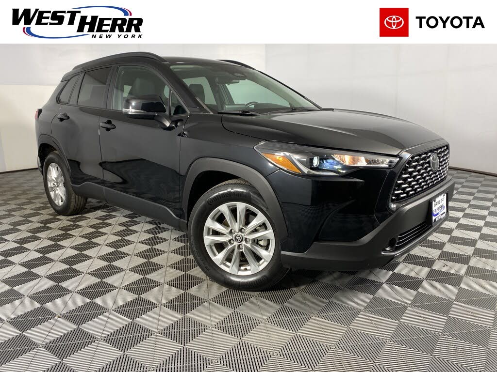 2023 Toyota Corolla Cross LE AWD