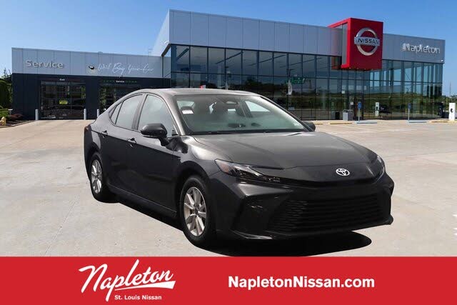 2025 Toyota Camry LE FWD