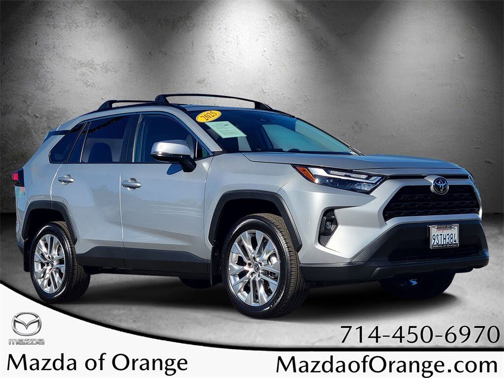 2025 Toyota RAV4 XLE Premium FWD