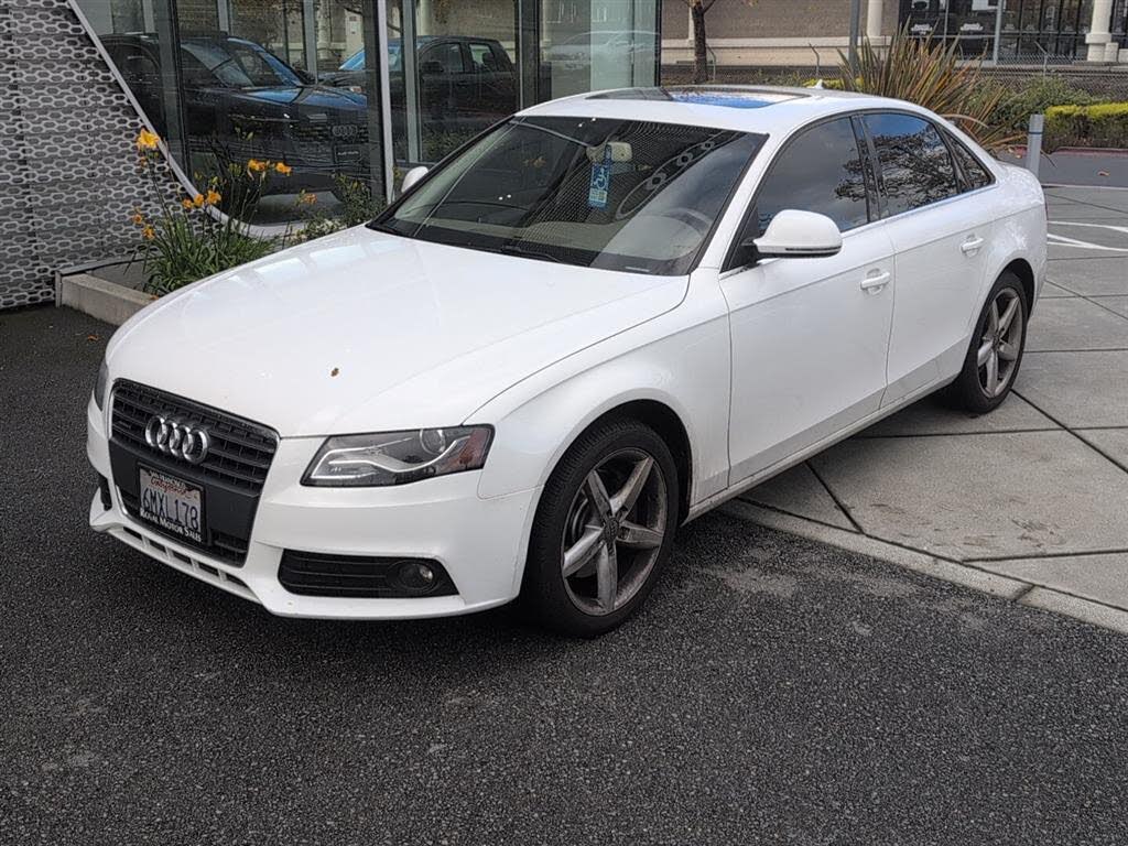 2009 Audi A4 2.0T quattro Premium Plus Sedan AWD