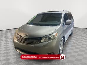 Toyota Sienna XLE 7-Passenger Auto Access Seat