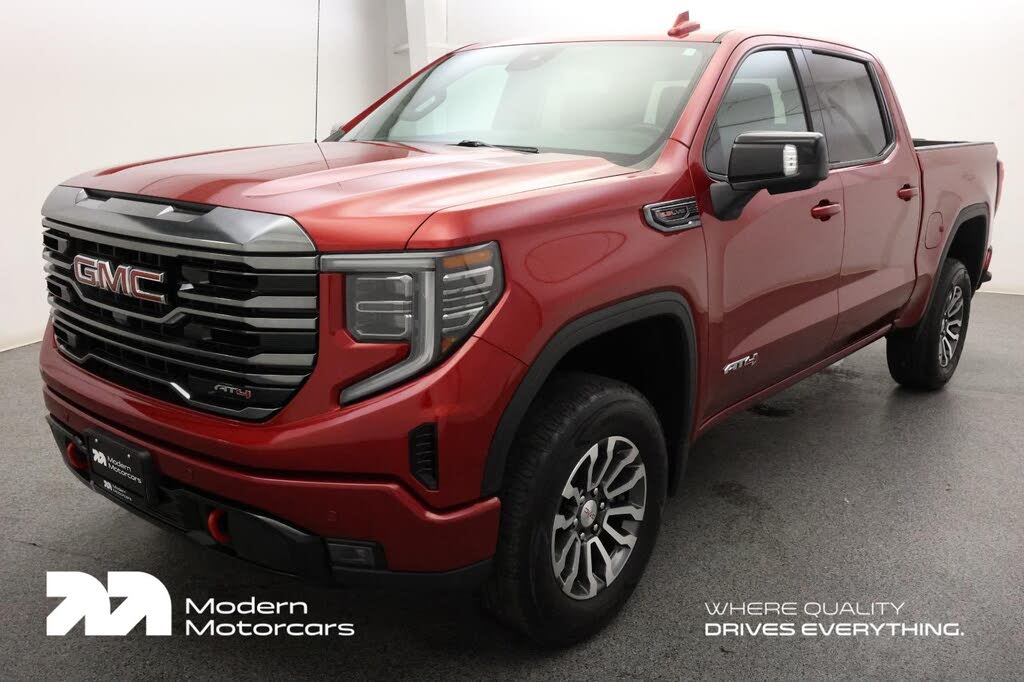 2023 GMC Sierra 1500 AT4 Crew Cab 4WD