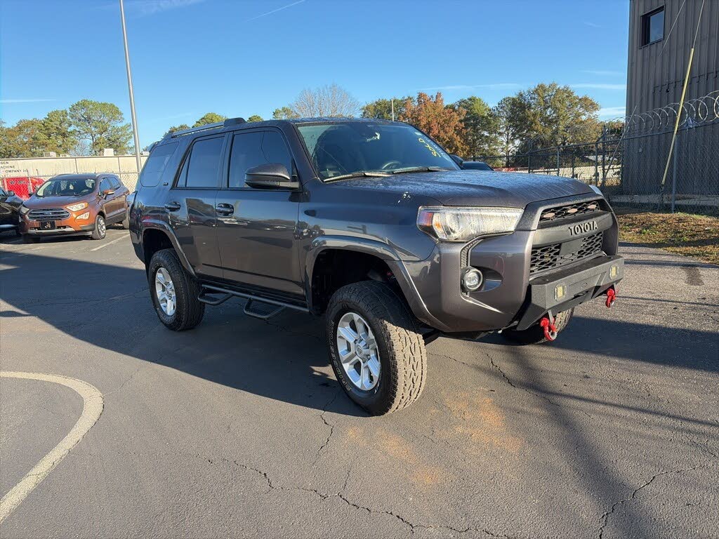 2021 Toyota 4Runner SR5 RWD