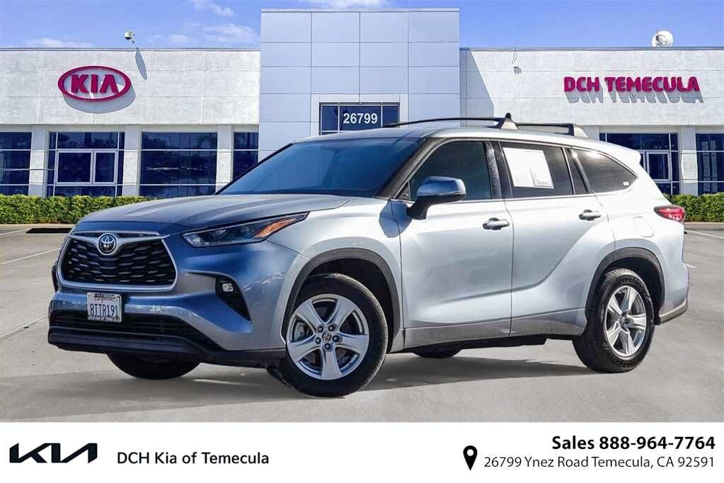 2021 Toyota Highlander LE FWD
