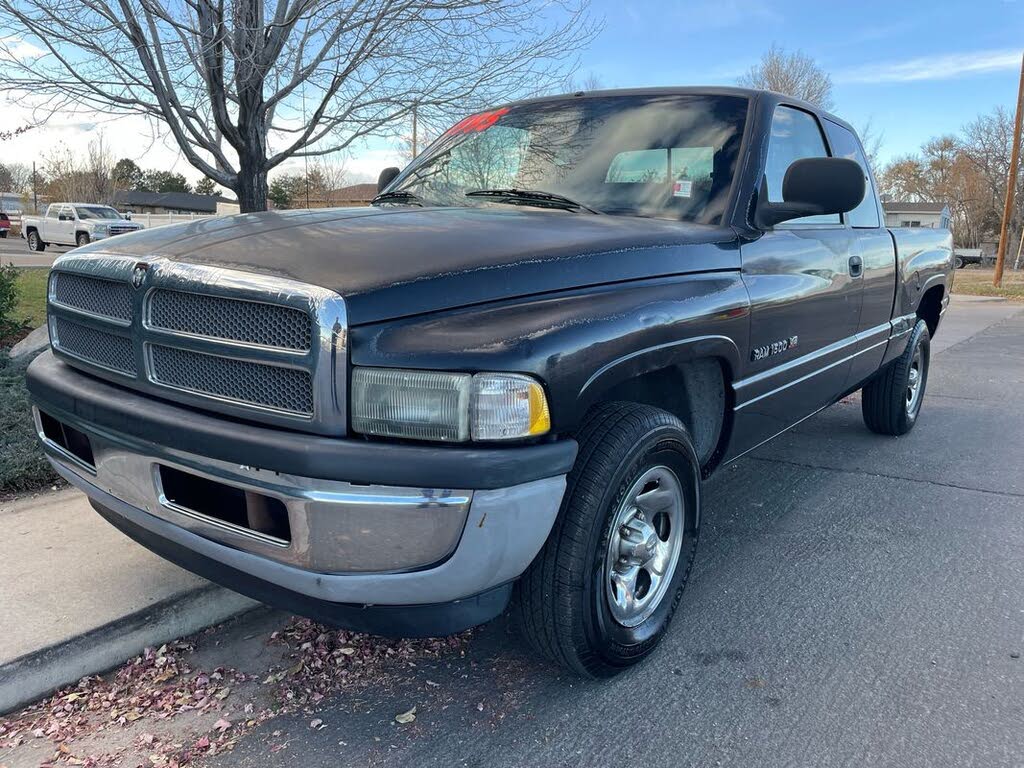 2001 Dodge RAM 1500 ST Club Cab RWD