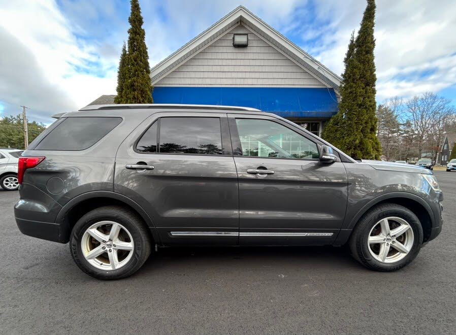 2017 Ford Explorer XLT AWD