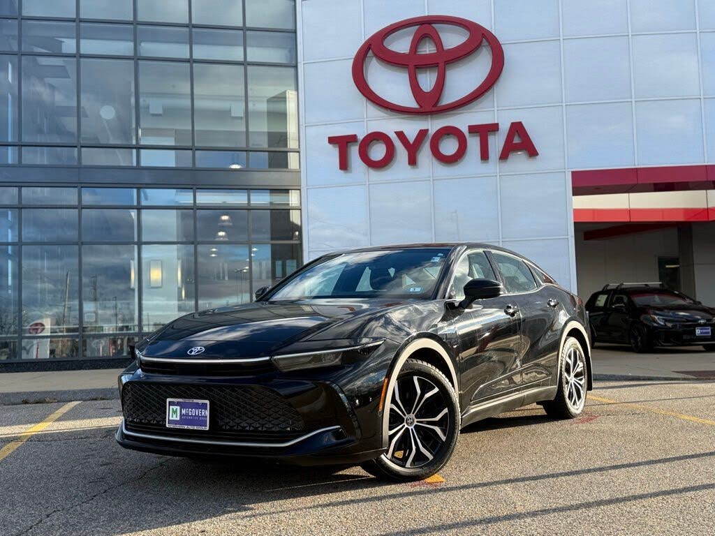 2024 Toyota Crown XLE AWD