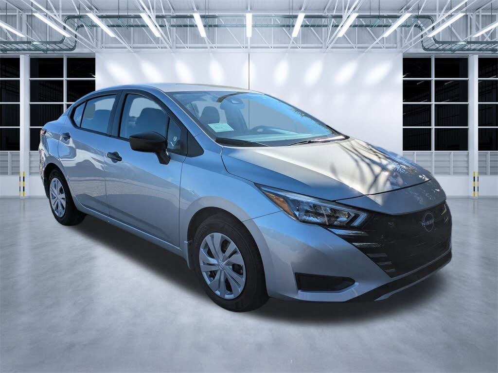 2025 Nissan Versa S FWD