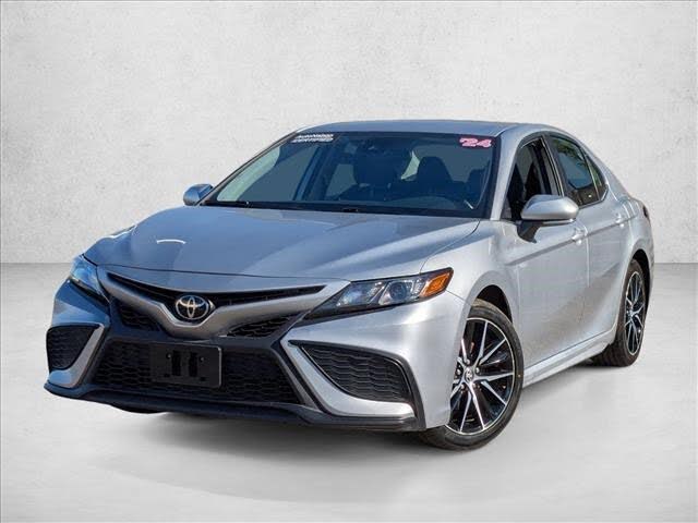 2024 Toyota Camry SE FWD