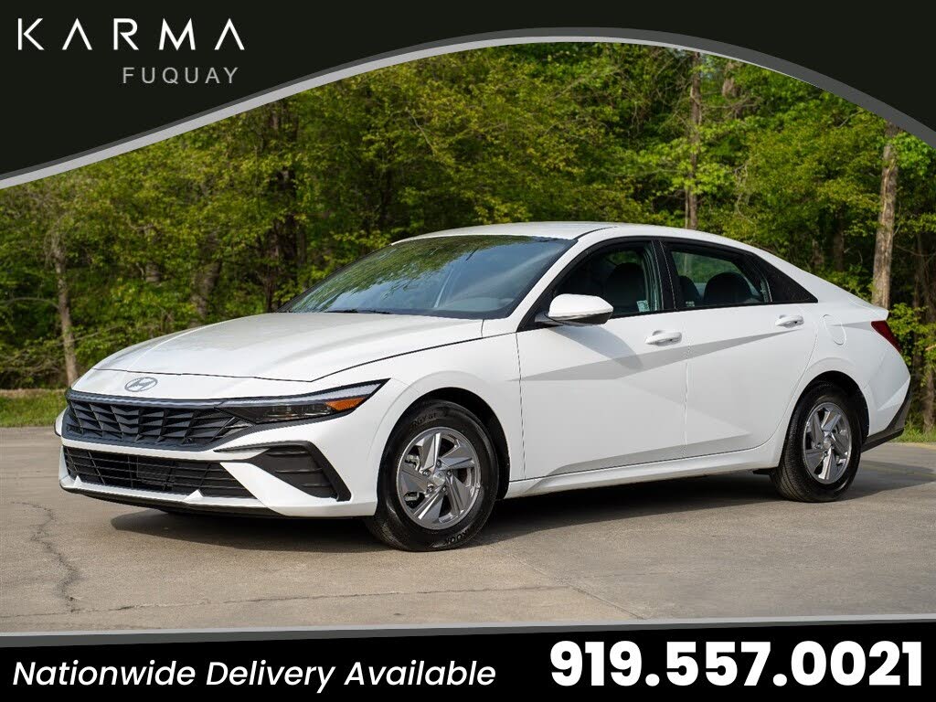 2025 Hyundai Elantra SE FWD