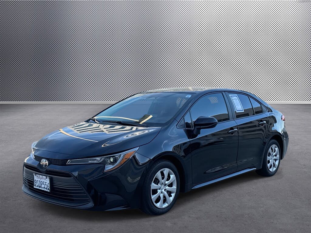 2025 Toyota Corolla LE FWD