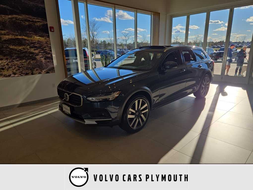 2025 Volvo V90 Cross Country B6 Ultra AWD