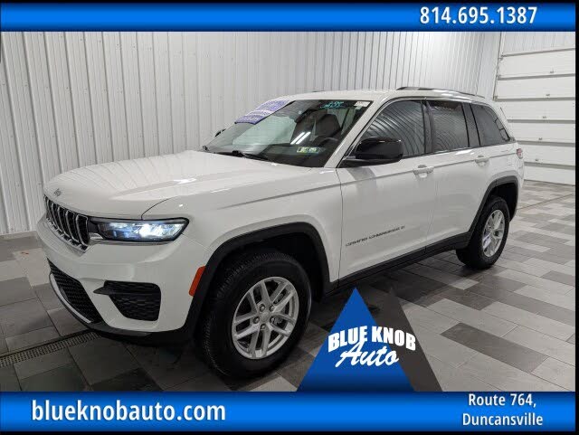 2023 Jeep Grand Cherokee Laredo 4WD