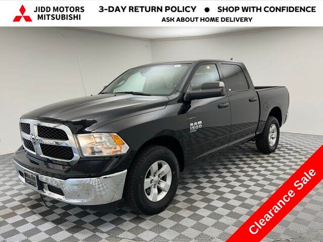 2023 RAM 1500 Classic SLT Crew Cab 4WD