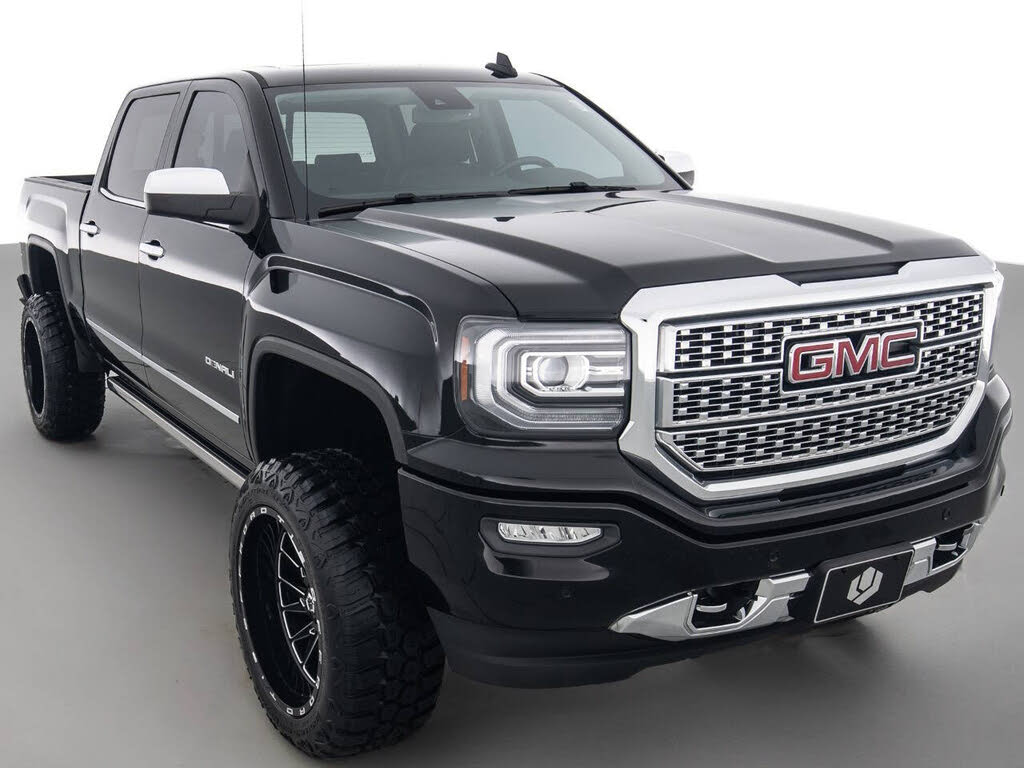 2017 GMC Sierra 1500 Denali Crew Cab 4WD