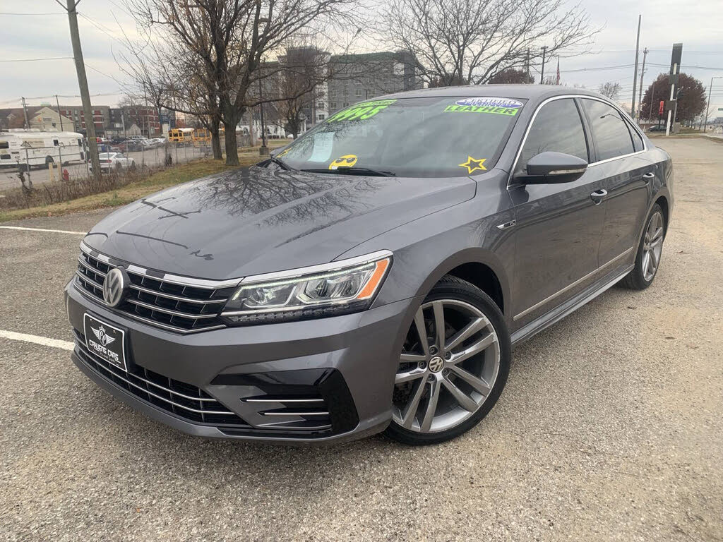 2017 Volkswagen Passat R-Line