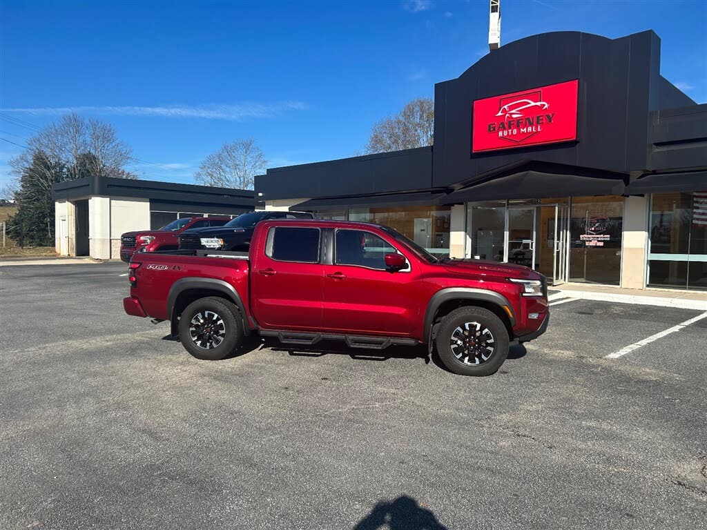 2024 Nissan Frontier PRO-4X Crew Cab 4WD