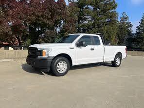 Ford F-150 XL SuperCab LB RWD