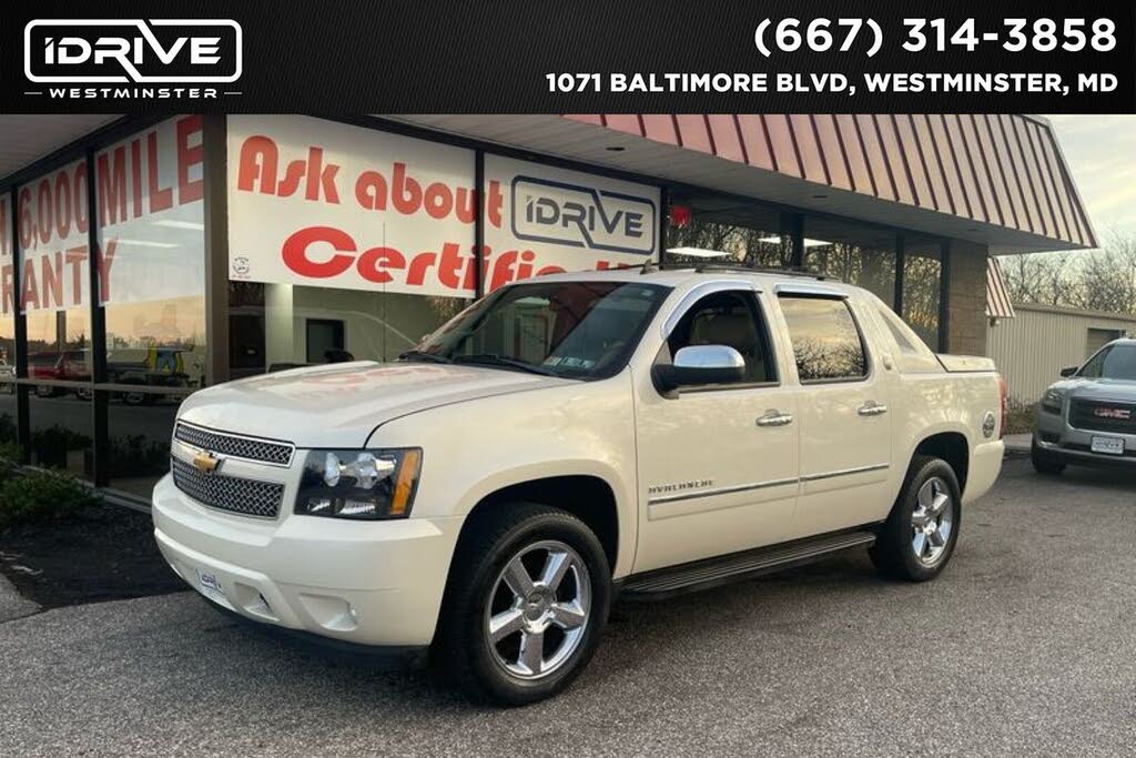 2013 Chevrolet Avalanche LTZ Black Diamond Edition 4WD