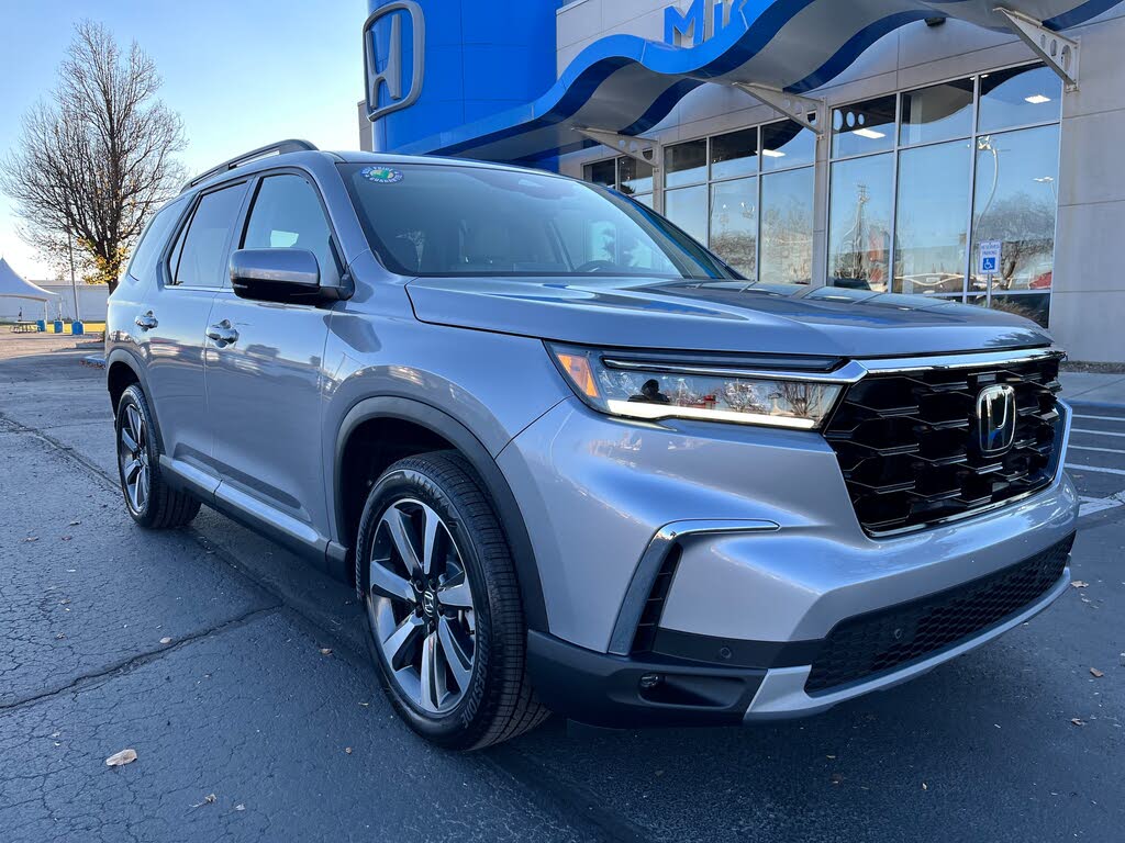 2025 Honda Pilot Touring AWD