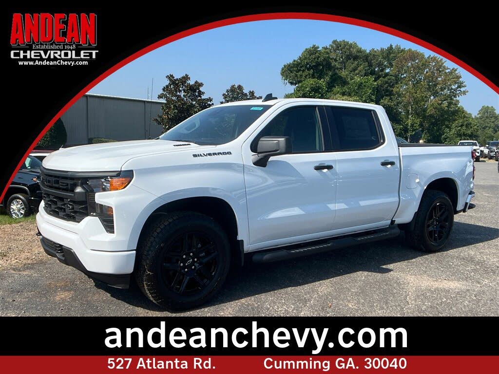 2026 Chevrolet Silverado 1500 Custom Crew Cab RWD