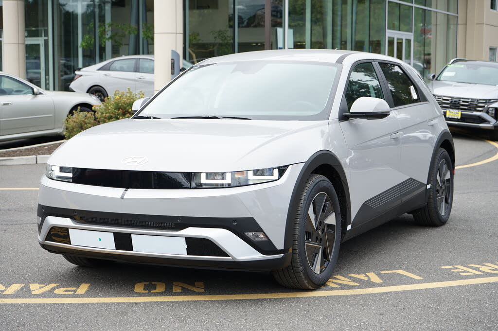 2026 Hyundai Ioniq 5 SE AWD