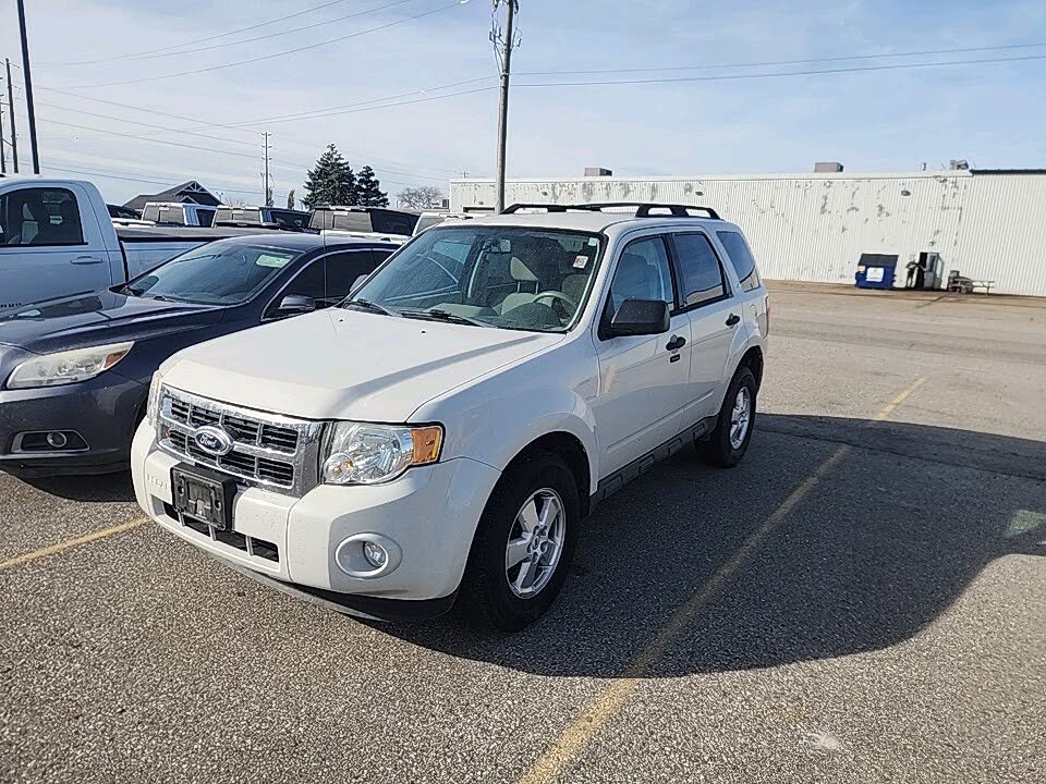 Ford Escape XLT FWD 2011