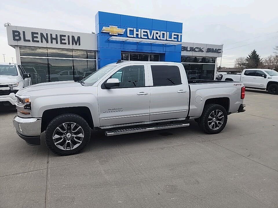 Chevrolet Silverado 1500 LT Crew Cab 4WD 2017