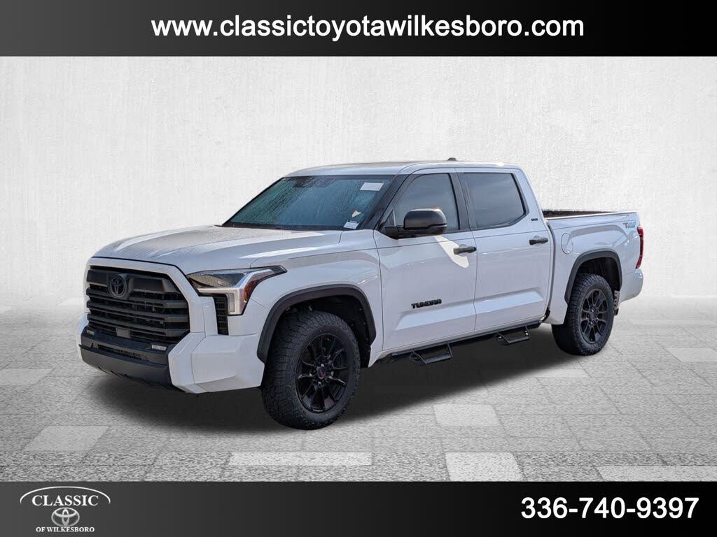 2022 Toyota Tundra SR5 CrewMax Cab RWD