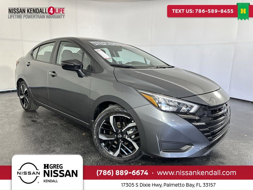 2025 Nissan Versa SR FWD