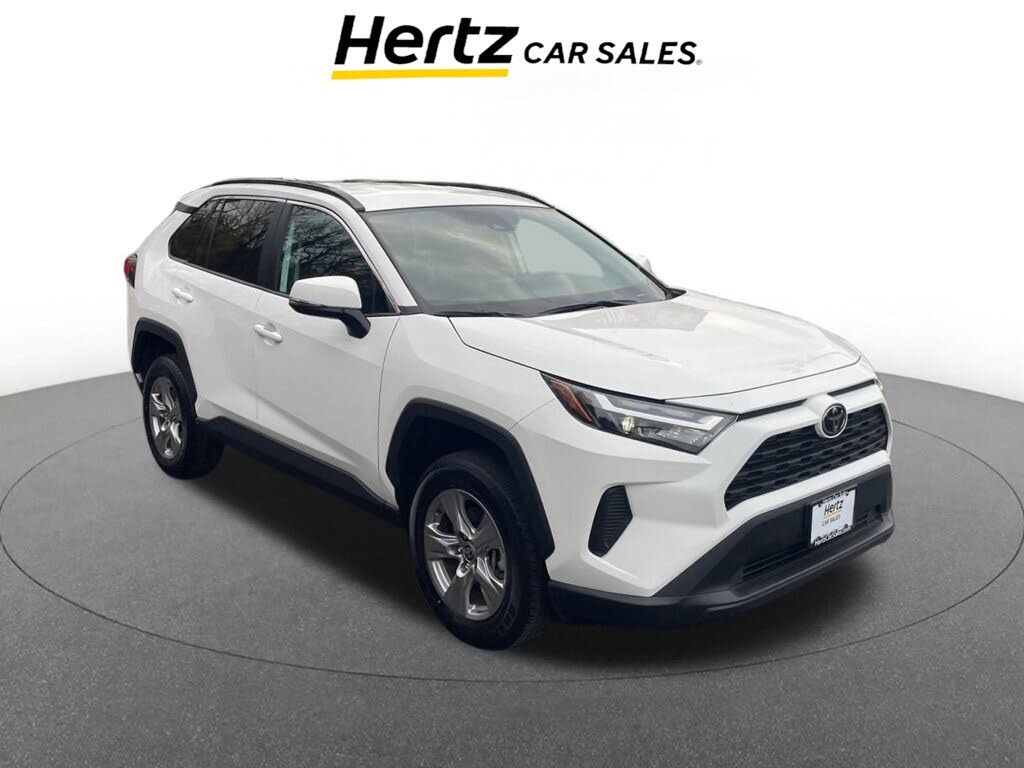 2025 Toyota RAV4 XLE FWD